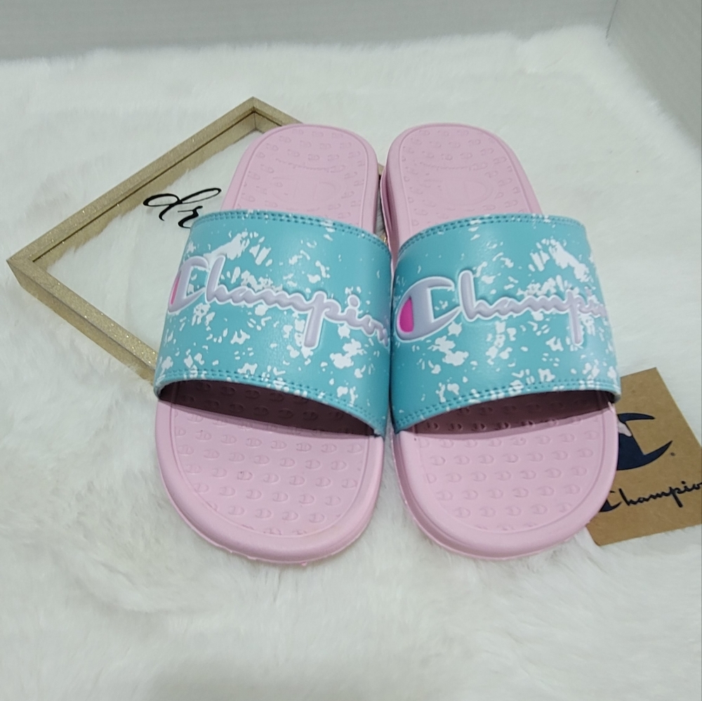 Champion Lt Pink Sandles